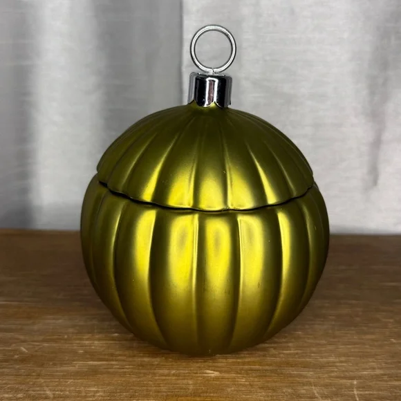 Ceramic Metallic Green Gold 6” Ornament Candle Display with Lid - Picture 4 of 7